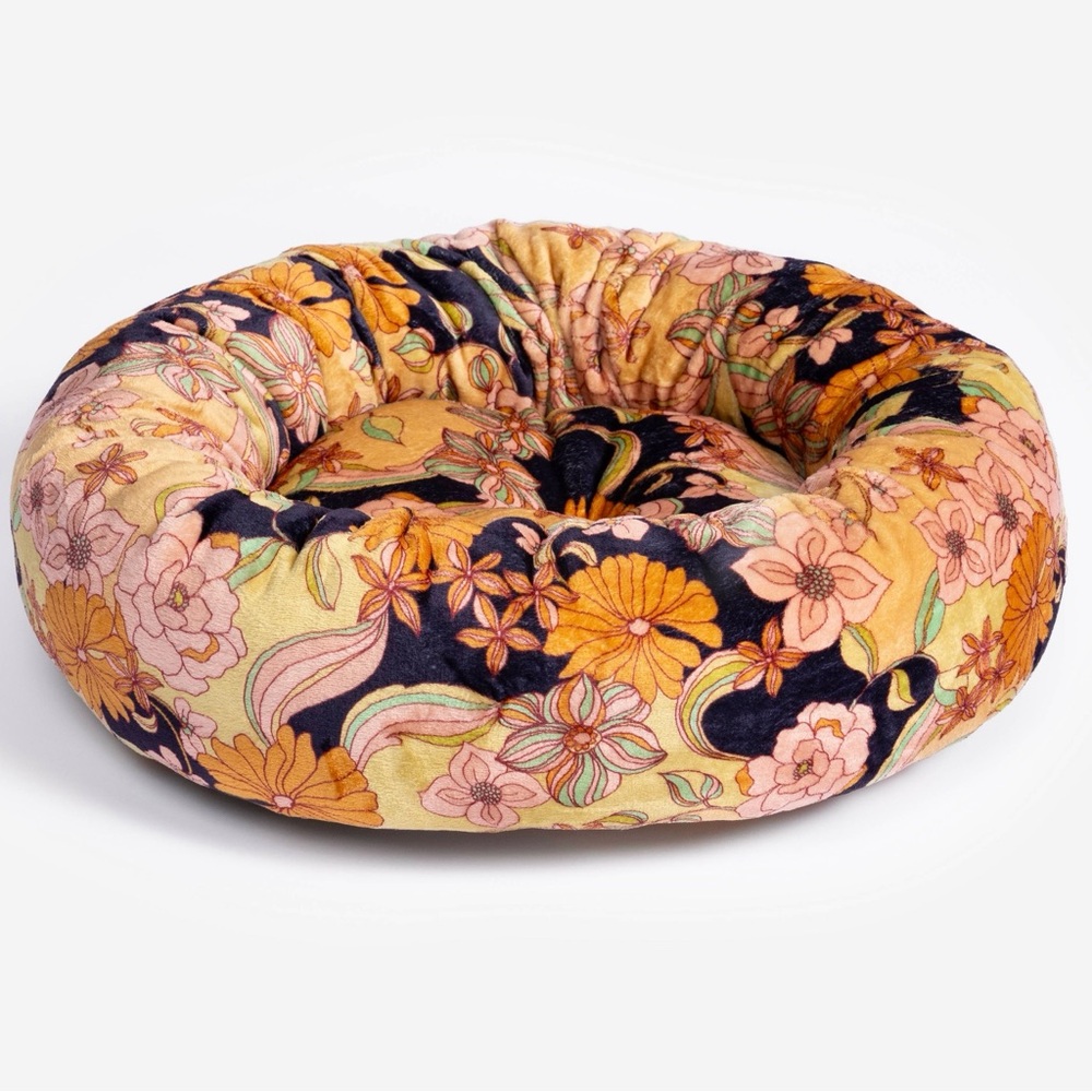 Johnny Was Wonder Years dog bed